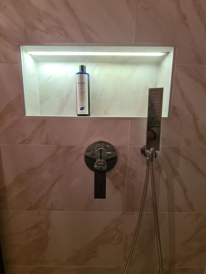 Appartement La Boheme, 2 Min Da Qc Terme, Free Parking à San Pellegrino Terme Extérieur photo