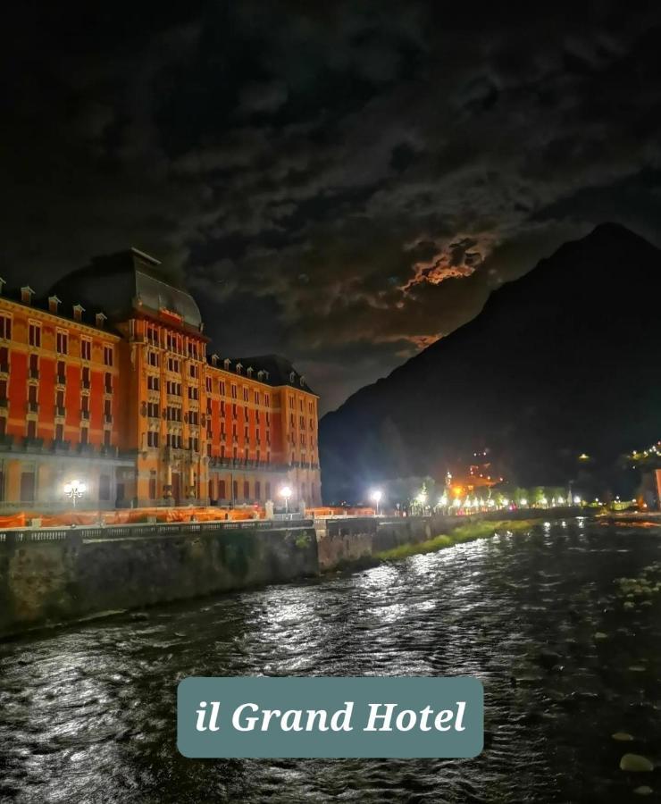 Appartement La Boheme, 2 Min Da Qc Terme, Free Parking à San Pellegrino Terme Extérieur photo